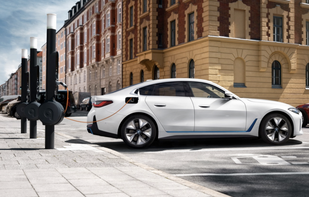 BMW i4 | myenergi