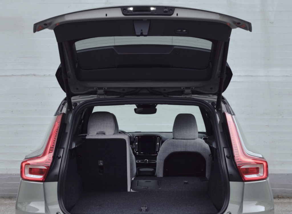 Volvo XC40 | boot room | myenergi